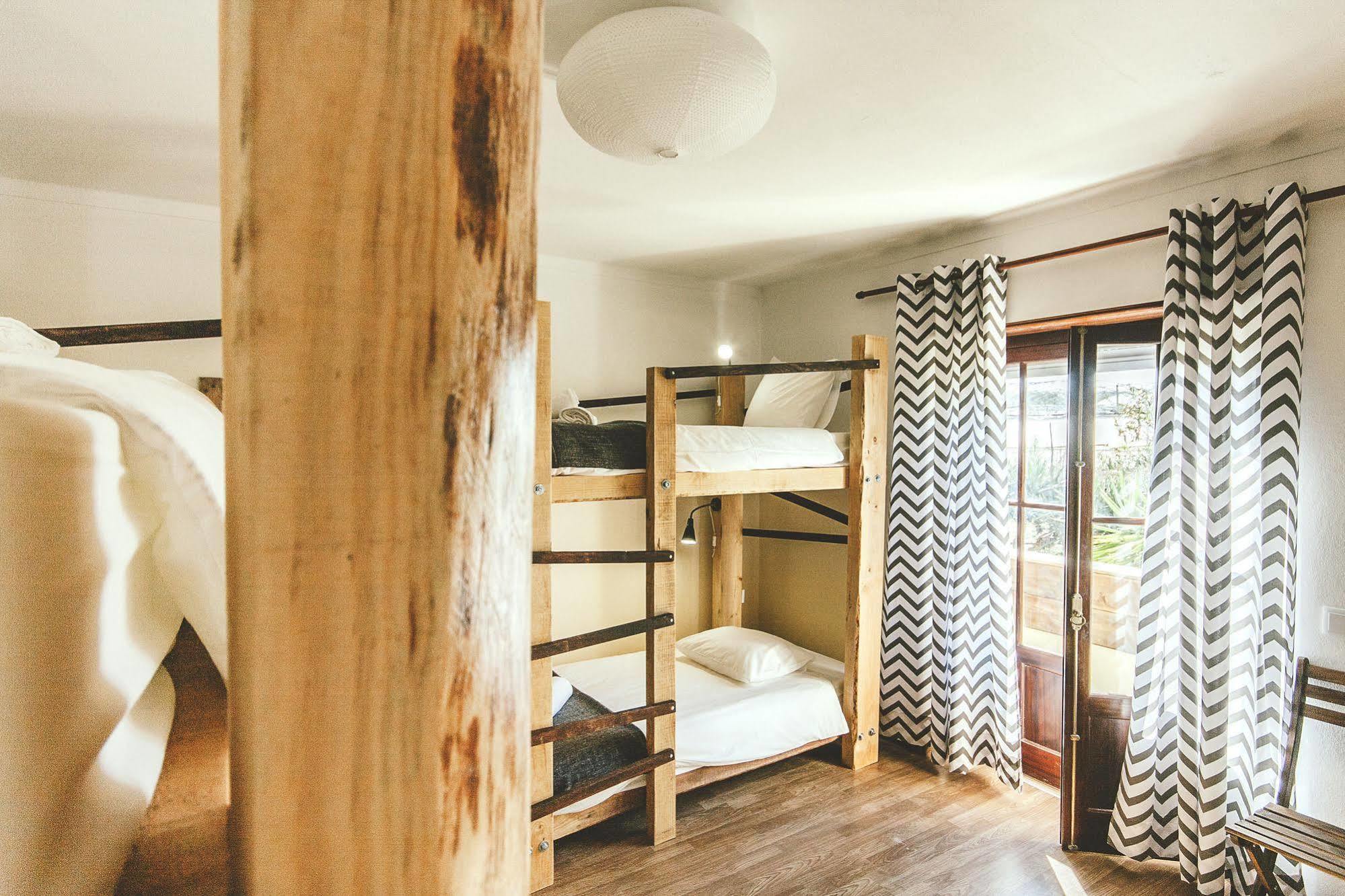 Cliff Surf House Hostel Santa Cruz  Ngoại thất bức ảnh